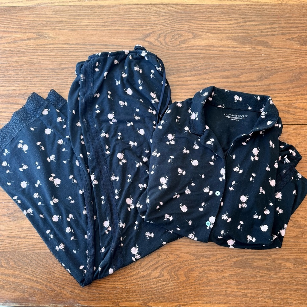 Victoria’s Secret Black Floral and lace Pajama Set